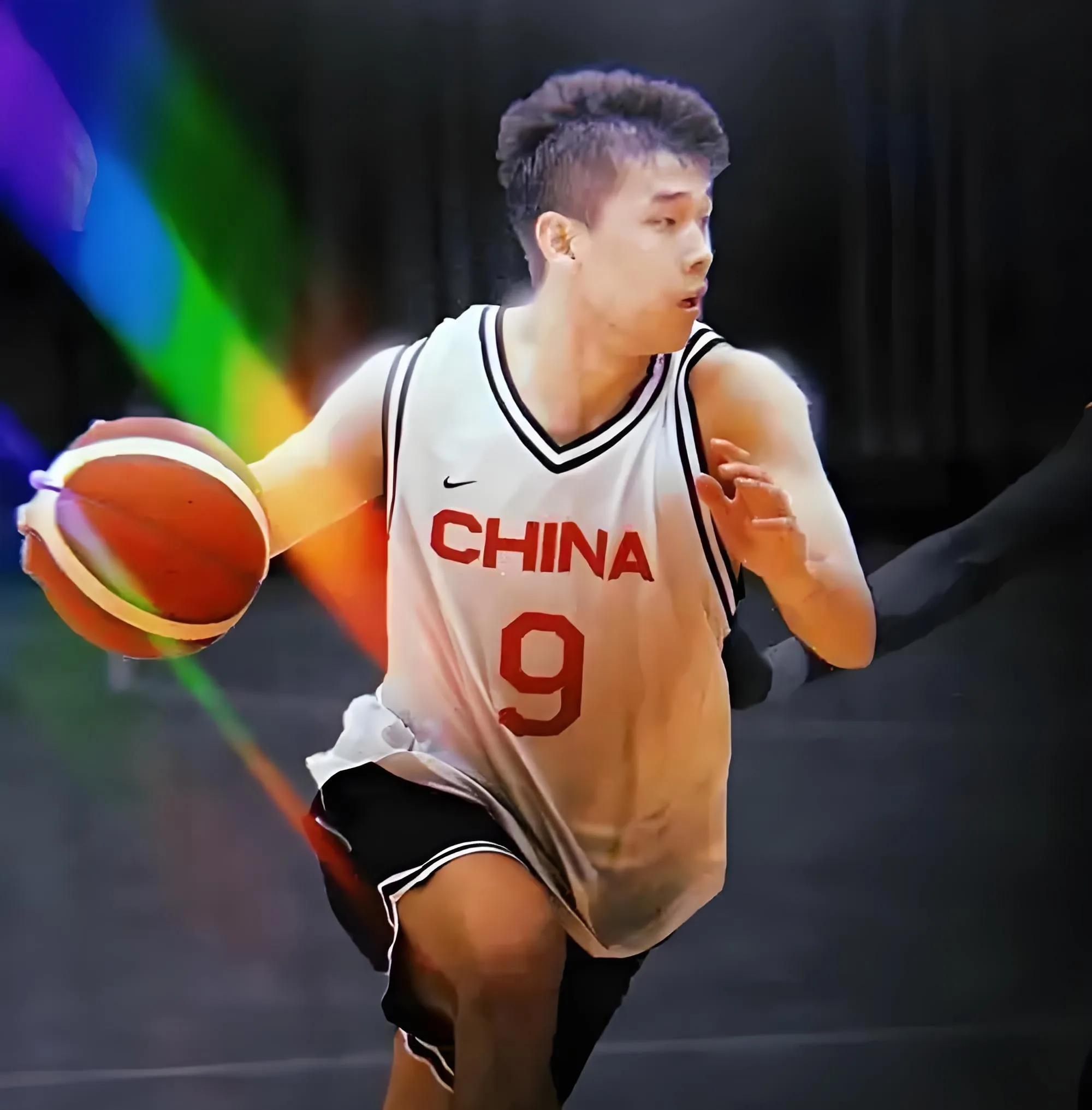 Kaiyun APP-风云突变！深圳男篮赛前遗憾出局；荷甲版图或变；质疑声仍在；更衣室氛围转暖